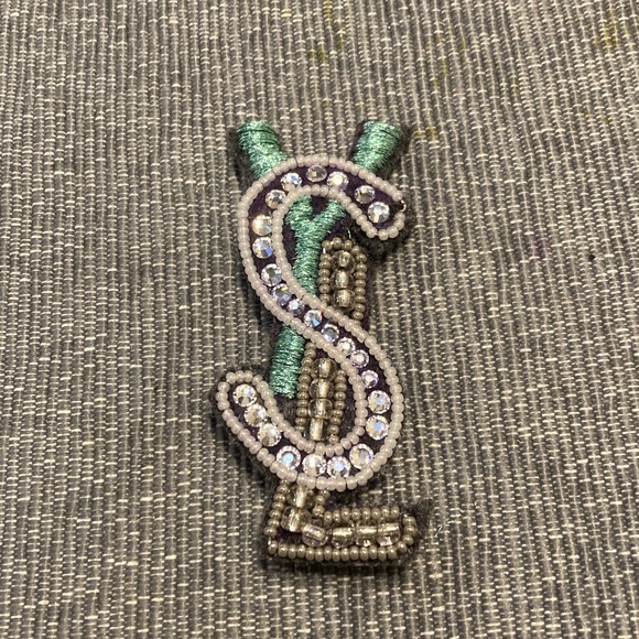 brooche - Picture 1 of 3